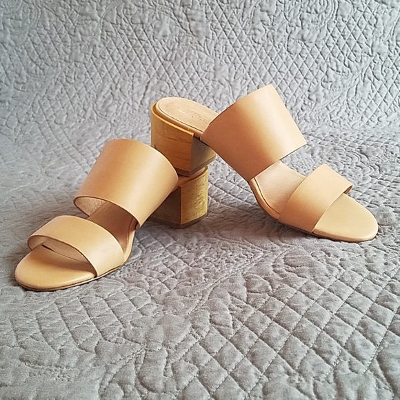 the kiera mule sandal